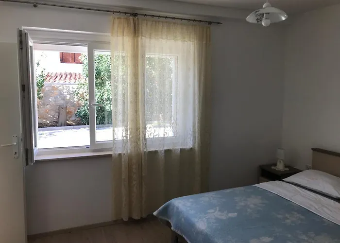 Πανσιόν Summer 2 Baška